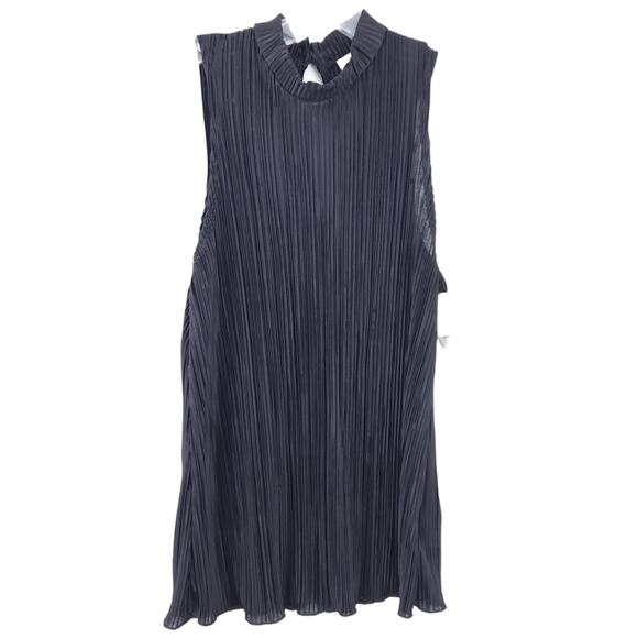 NEW Ultra Flirt Sleeveless Blouse Crinkle Medium Black High Neck Top Blouse - Picture 1 of 5